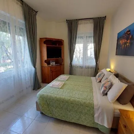 Апартаменты Pied A Terre Nr.5
