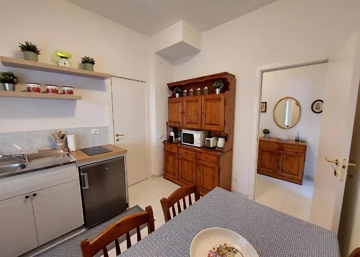 Pied A Terre Nr.5 *